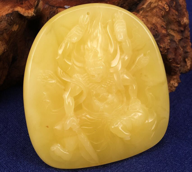 蜜蜡打孔时出现裂纹还可以穿绳吗,怎样看蜜蜡上面的是裂纹还是沁色