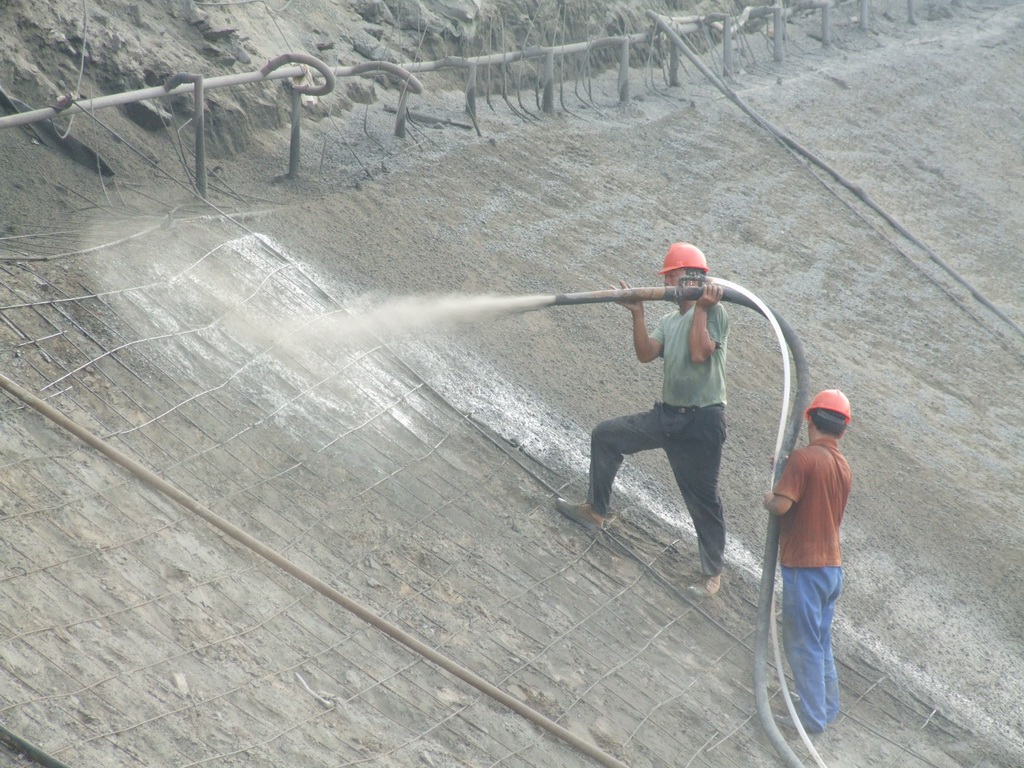 喷混凝土施工工艺,工程中常用的混凝土喷射方法
