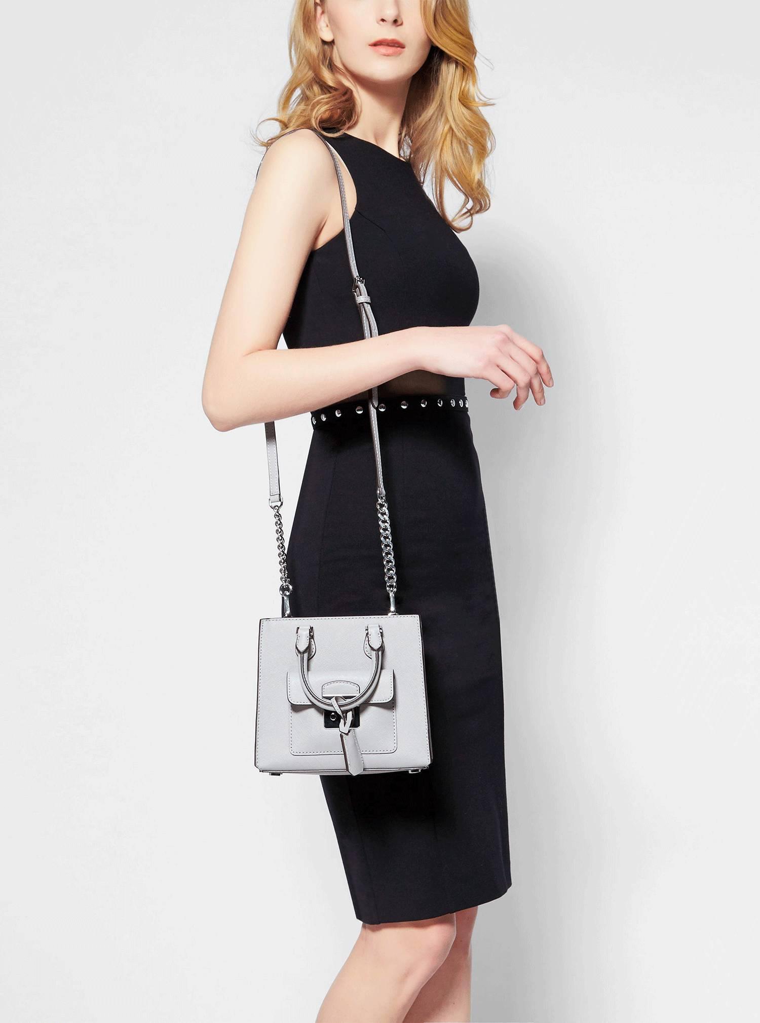 十大入门级轻奢女包千元下,20岁女生适合背什么品牌的包