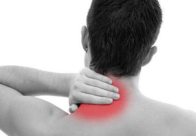 颈椎病会引起恶心上肢无力吗,颈椎病会引起恶心干呕吗