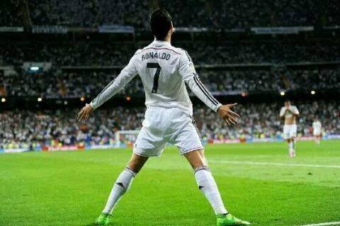 c罗重回曼联曼联球迷反应,c罗重回曼联回到梦开始的地方