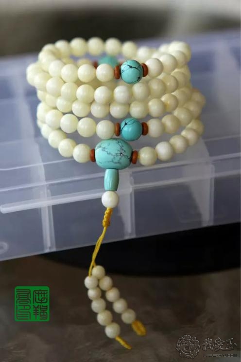 天然蜜蜡和水煮蜜蜡,水煮蜜蜡和烤蜜蜡