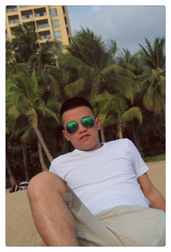 在三亚总有一片海属于一个人,在三亚椰梦长廊海边