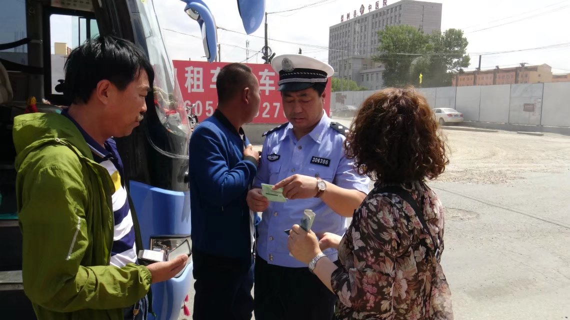 履职担当模范作用强,履职尽责发挥党员先锋模范作用