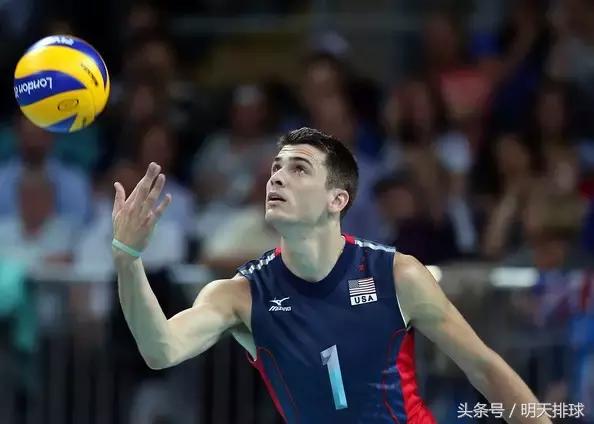 打排球如何发好球,打排球如何发球