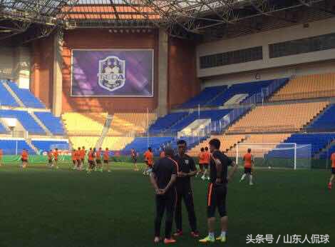 中国目前十大专业足球场,盘点中国专业足球场