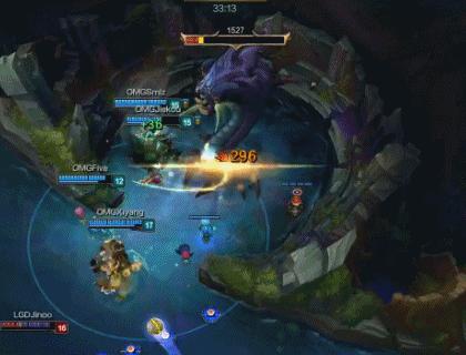 [动图集锦]五杀过后惨被针对JDG不敌苏宁，lwx大嘴融化女警