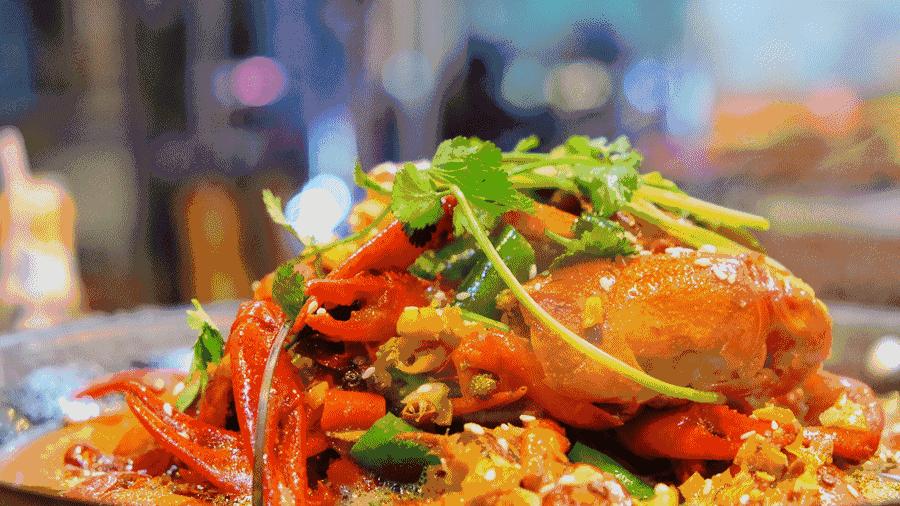 火爆全城的啤酒龙虾节来袭,惠山龙虾啤酒节