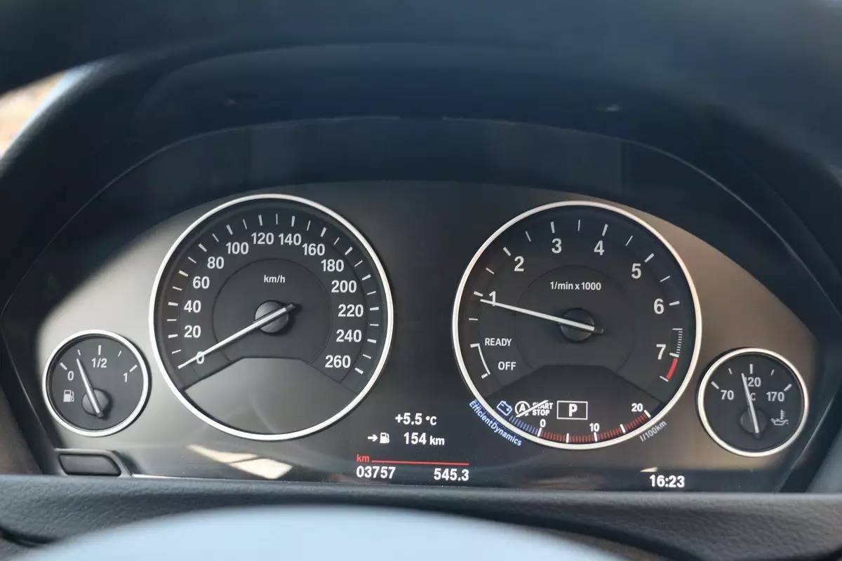 21款宝马318li真实评测,18款宝马318li试驾