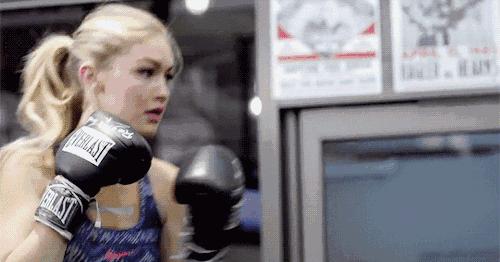 腰两边肉太多怎么练,腰两侧的肉特别硬怎么减