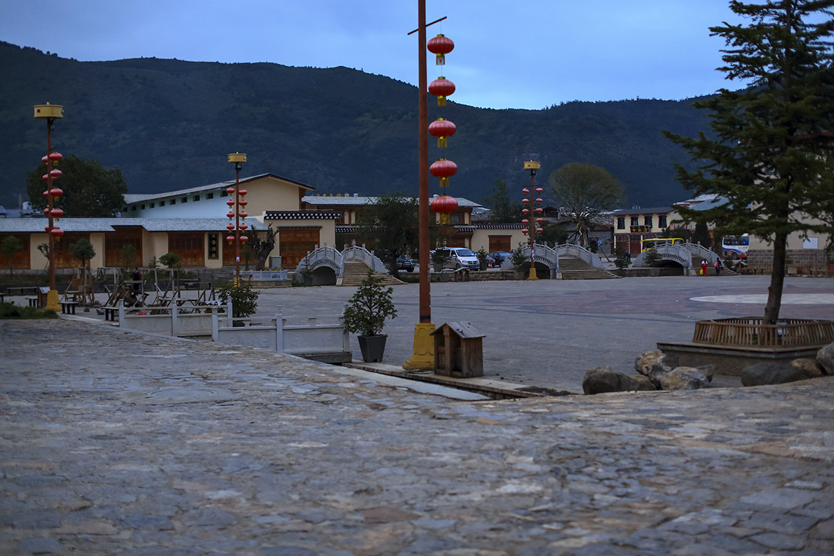 去云南旅游买玉手镯靠谱吗,去云南买玉手镯是真的吗