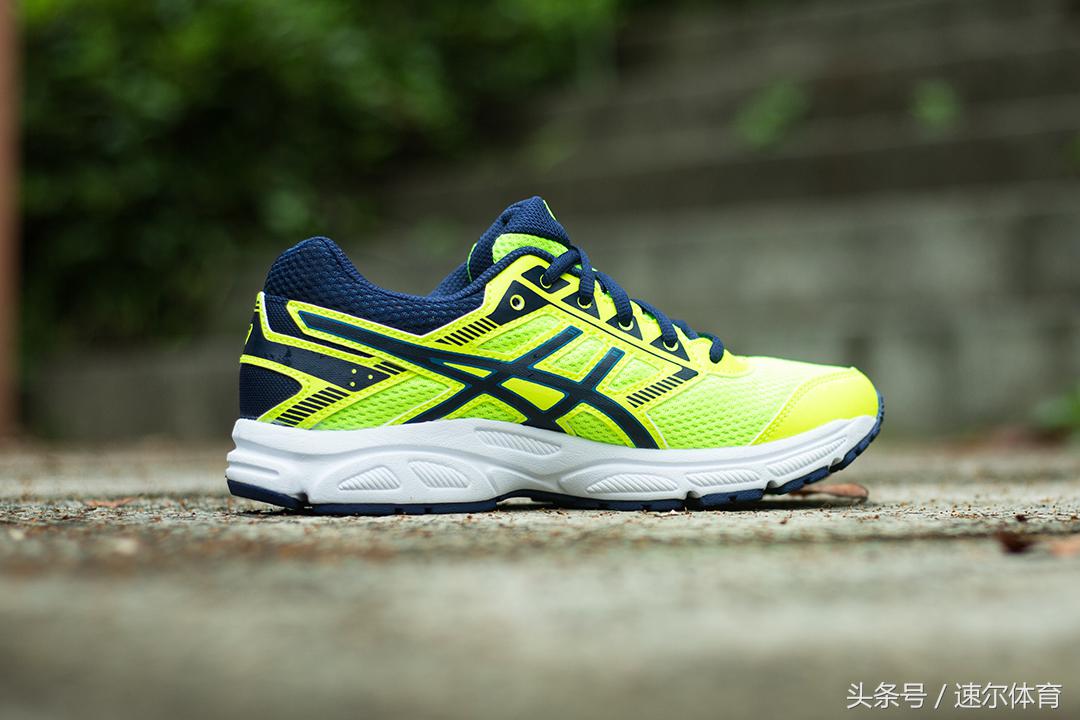 软妹跑步,软妹鞋子运动鞋耐克