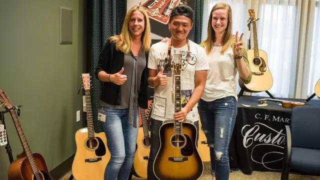 martin缇庝骇鍚変粬,缇庡浗martin绯诲垪鍚変粬