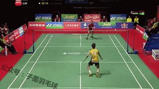 羽毛球单打前场球的打法和技巧,羽毛球单打发后场球的方法