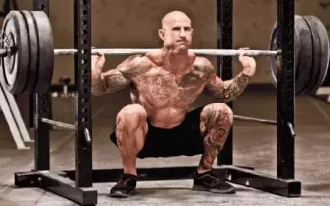 深蹲好处多如何做标准深蹲,深蹲有什么锻炼效果好的动作