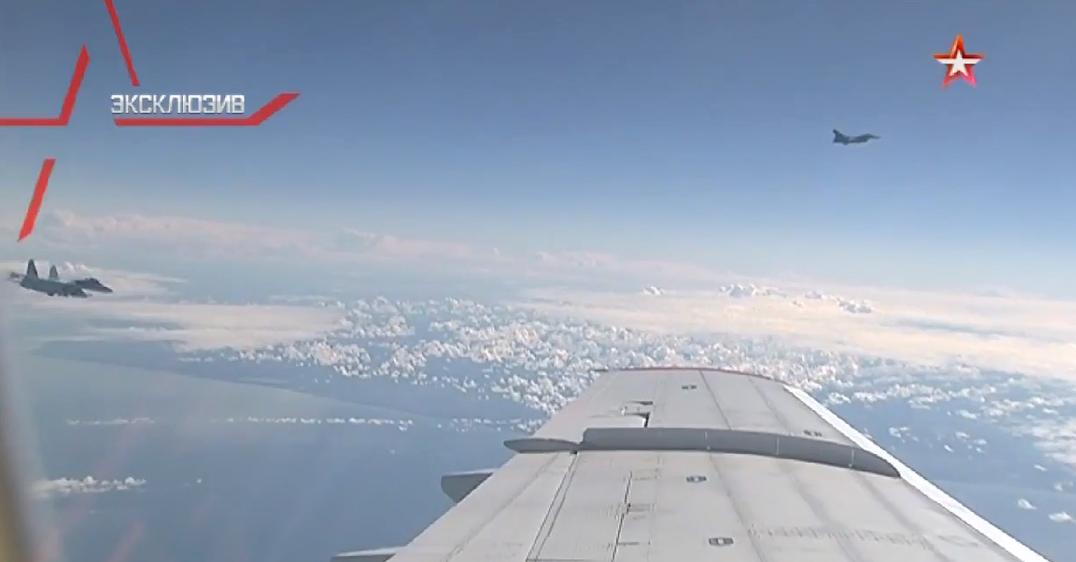 苏27和歼16俄罗斯,f-16对苏27