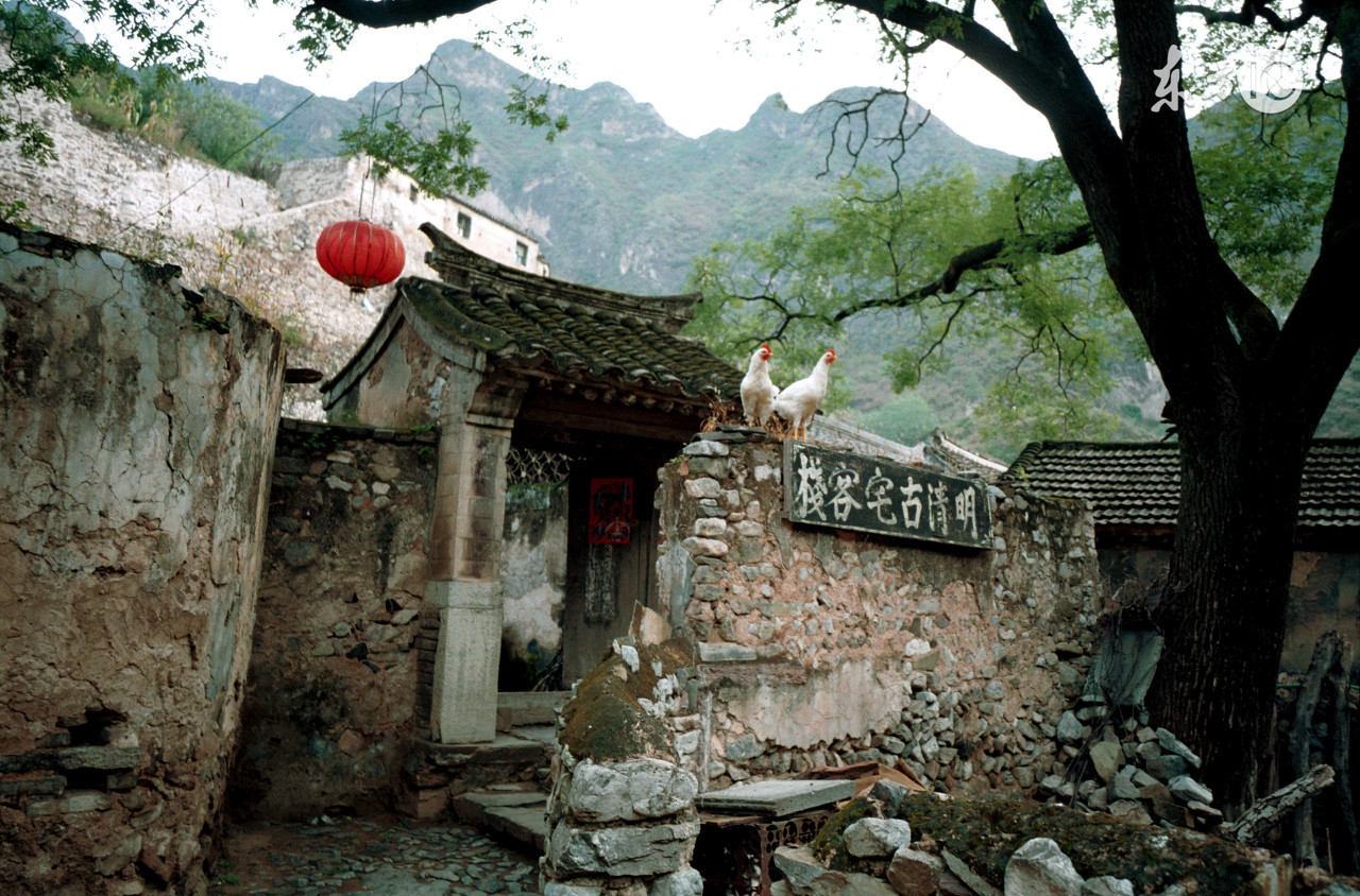 故事：富商家少爷偷了寺院的宝贝拒不承认，师傅们限三日内归还，不然就有祸事发生