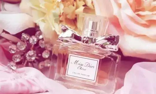 哪些香水比较独特而且还不甜腻,有了你的香水味才安心