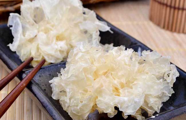 控制不住自己吸烟怎么办,长期抽烟吃什么食物帮助清理肺