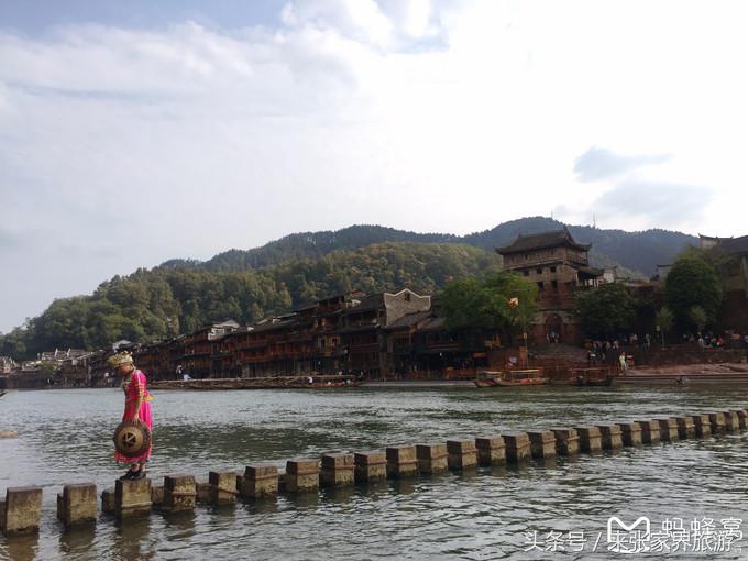 张家界五日游多少钱一个人 (自己张家界六日游详细攻略)