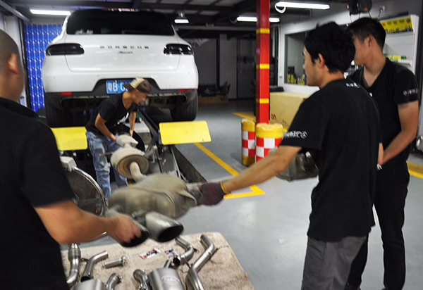 保时捷玛卡排气管尾喉,武汉保时捷玛卡改装