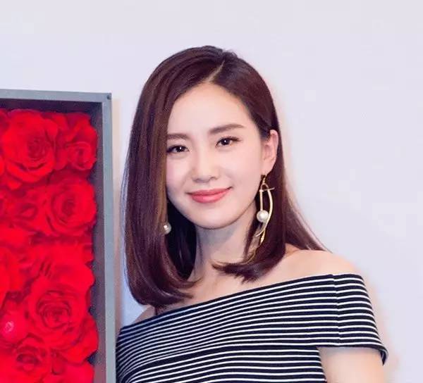 Madam问答室丨鸡皮肤身体乳、眼药水、粉底液、平价染发剂、黑色中长发型