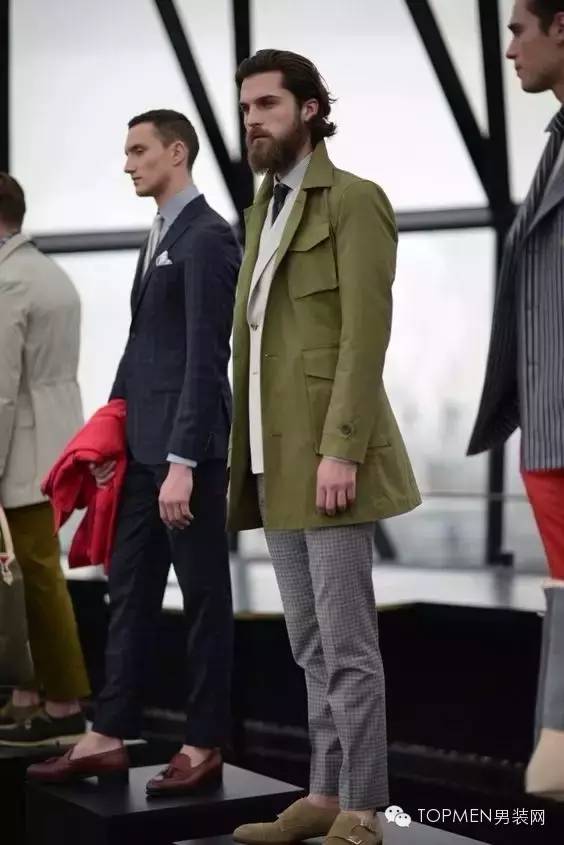 早春这样穿回头率200%,时尚女装早春这样穿洋气又好看