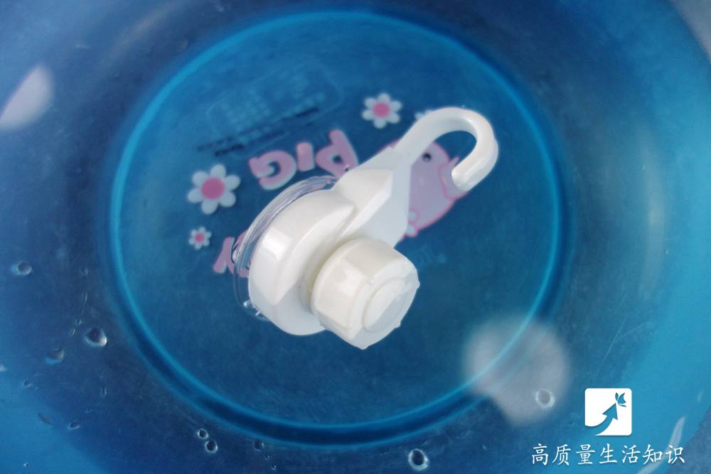 卫生间吸盘挂钩老掉,浴室吸盘挂钩老会掉