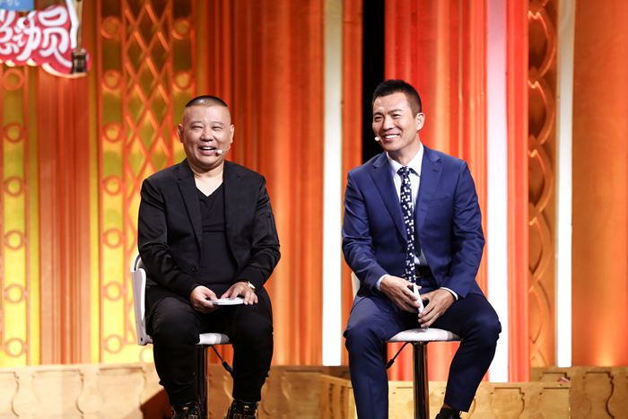 《喜剧总动员》蝉联收视霸主郭德纲黄健翔舌战斗法