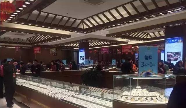 云南低价旅游团玩猫腻,掌上乌鲁木齐