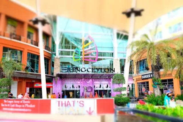 如何花5000元在普吉岛像王思聪一样的装X？