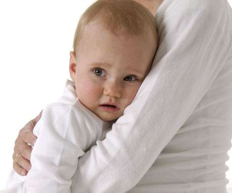 宝宝腹泻是否应停辅食,宝宝腹泻在饮食上应该注意什么