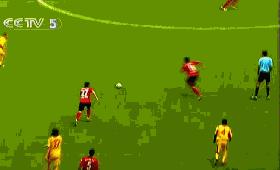 足球场上的搞笑进球,足球场上的经典搞笑瞬间又来了