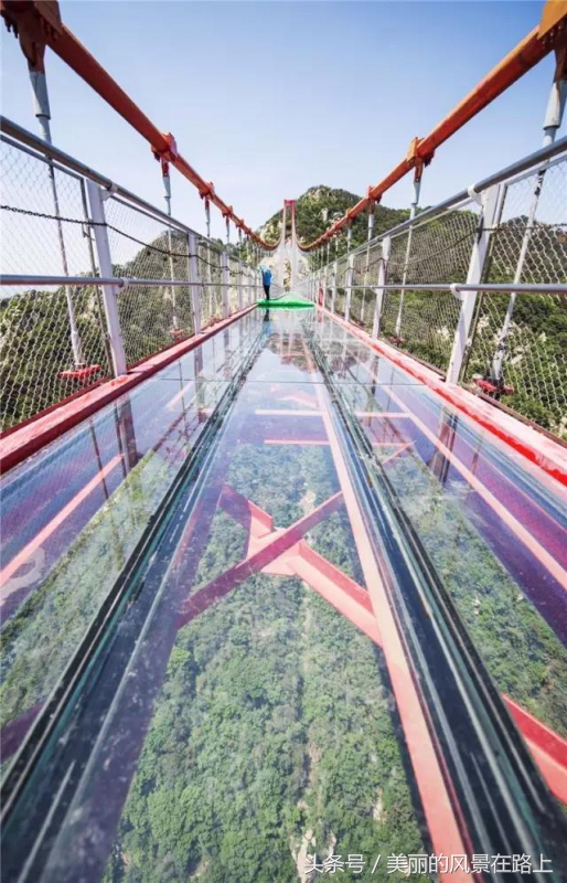 天蒙山世界第一玻璃栈道,临沂蒙山世界第一人行悬索桥