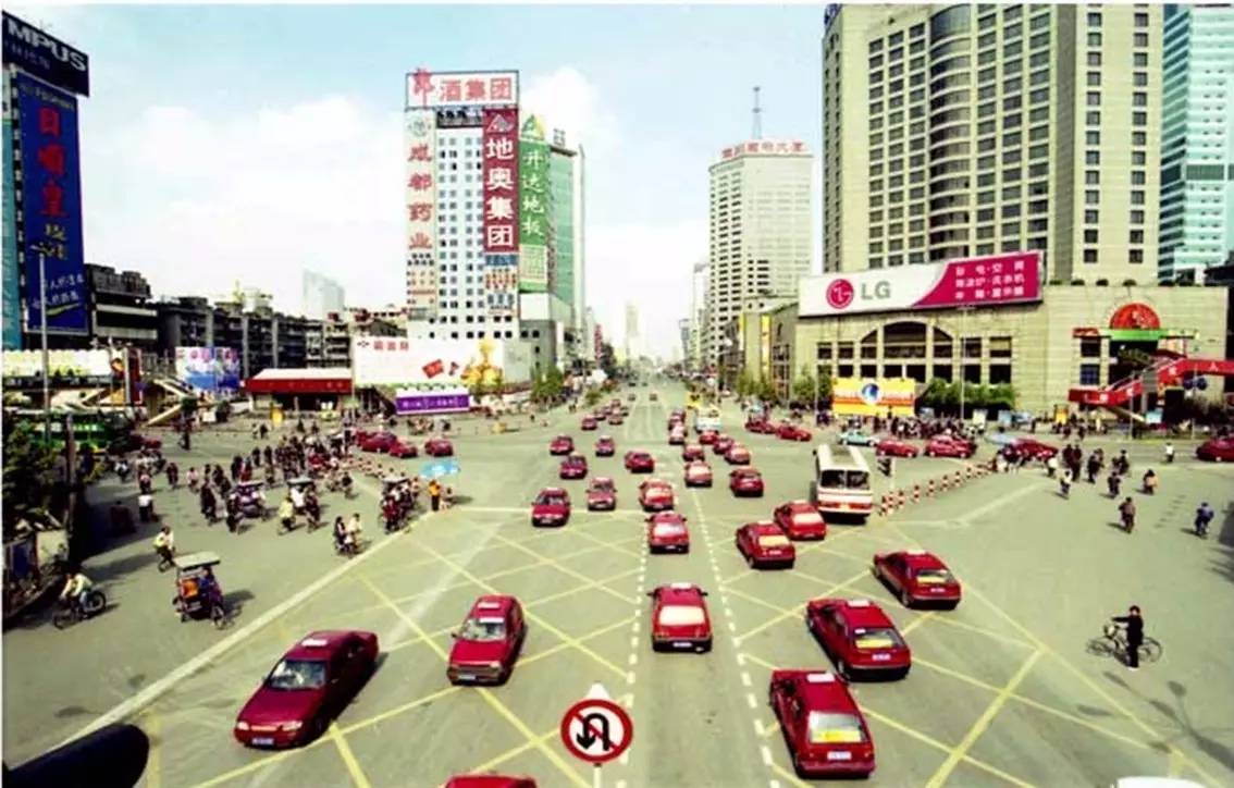 20年弹指一挥间的感慨,20年弹指一挥间的下一句