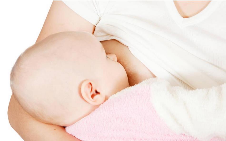 新妈妈产后涨奶太痛苦，6个技巧来解决