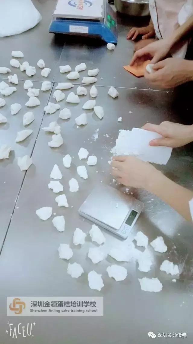 学西点好吗?有前途吗?让我们的伙伴们告诉你答案吧~|深圳学蛋糕|深圳蛋糕培训学校|深圳五大蛋糕学校|