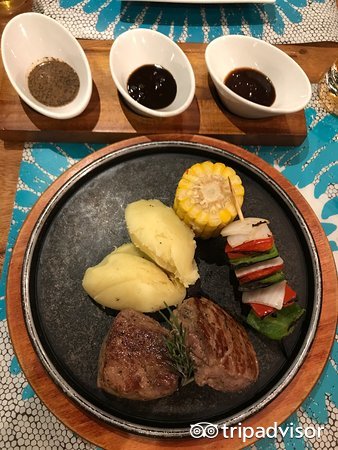 吃热狗挑战赛,吃热狗大赛热狗多重