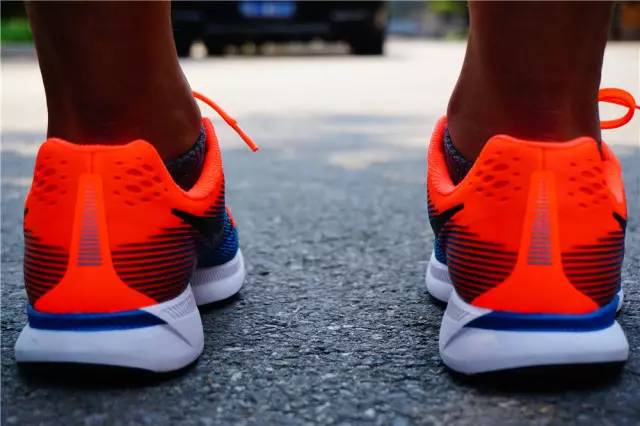 跑鞋测评nikezoompegasus37,耐克飞马34跑鞋讲解