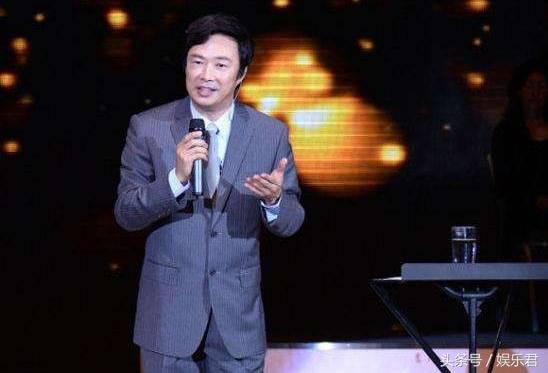 他们三人年过半百却单身，展昭有60之约，星爷和小哥呢