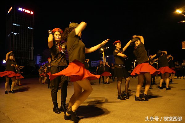 甘肃广场舞大妈,广场舞大妈平凉