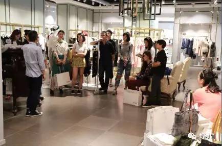 新手做服装是先拿货还是看货,新手做服装应该大量铺货吗