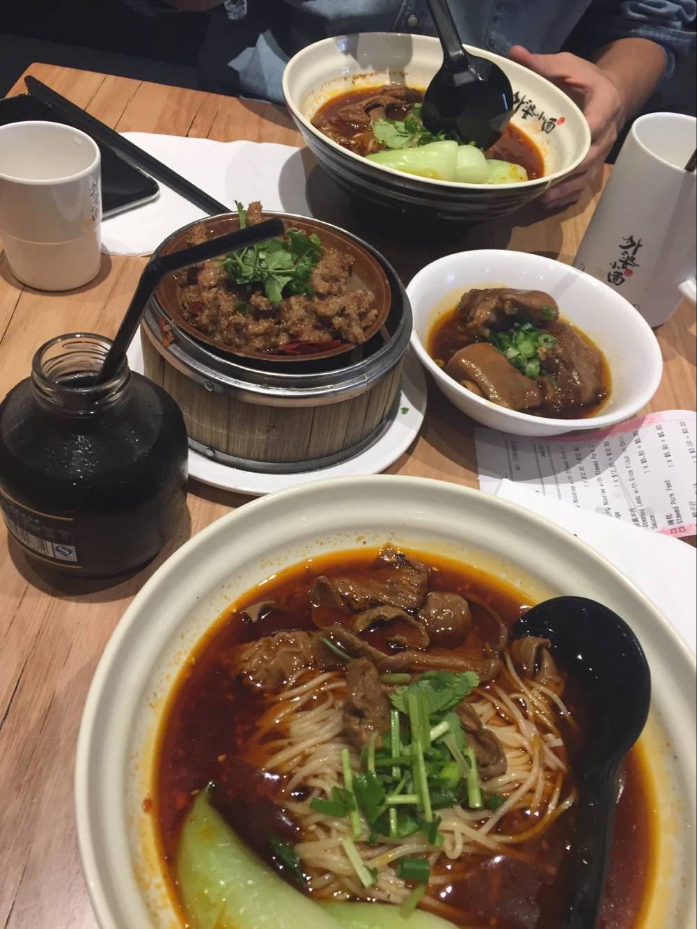 做吃货男友是什么体验,有一个吃货男闺蜜是什么样的体验