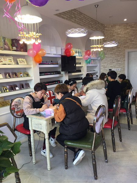 怎么开美甲店,开美甲店大概需要投资多少钱