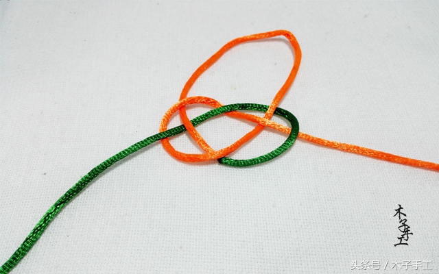 木子手工红绳手链,木子手工编织红绳慢动作