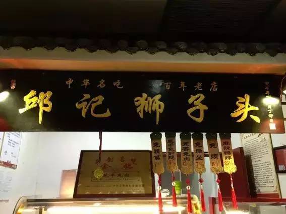 开封鼓楼广场离鼓楼夜市近吗,开封鼓楼夜市营业到几点