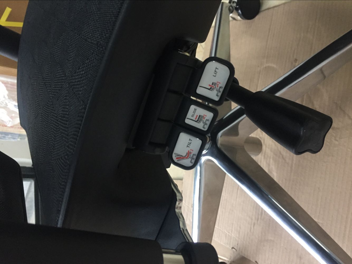 1000多元神级别达宝利电脑椅，性价比很高，告别久坐