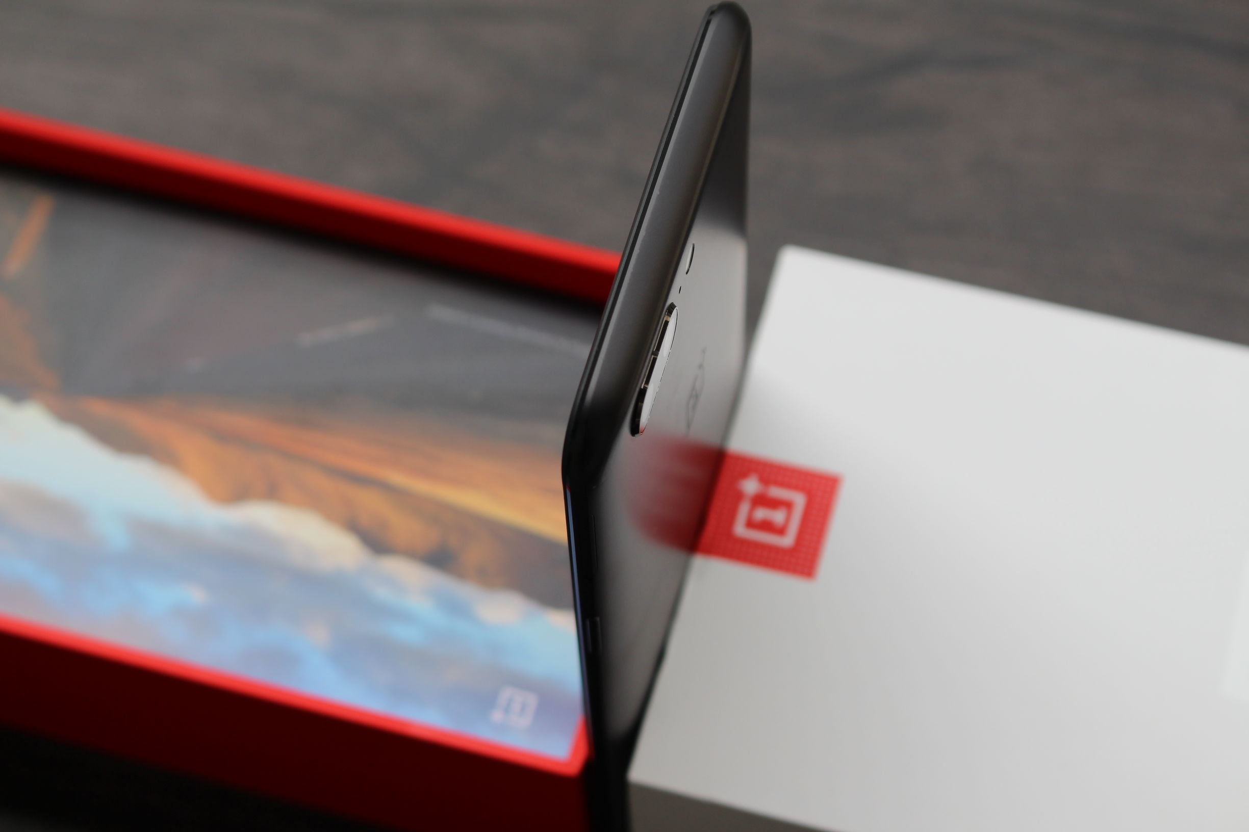 一加5手机评测国产机顶级旗舰,一加手机5评测科技美学