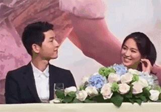 宋仲基宋慧乔白天揽腰秀甜蜜,宋仲基宋慧乔甜蜜太阳后裔