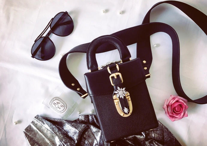 谁劝我都不好使,今夏就爱相机包!